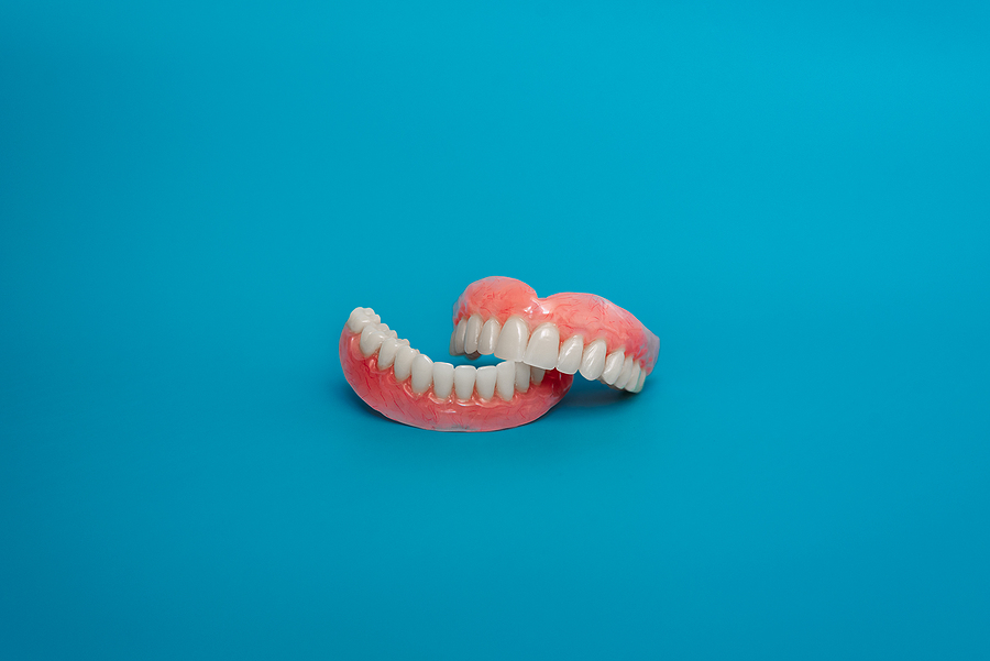 Bad Habits to Avoid If You Wear Dentures