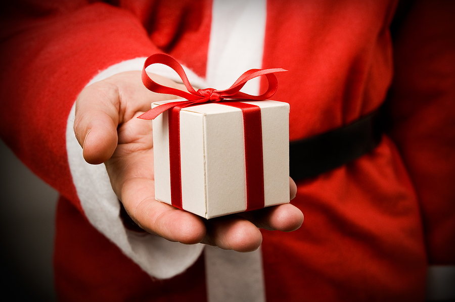 Get a Perfect Smile This Christmas With Veneers
